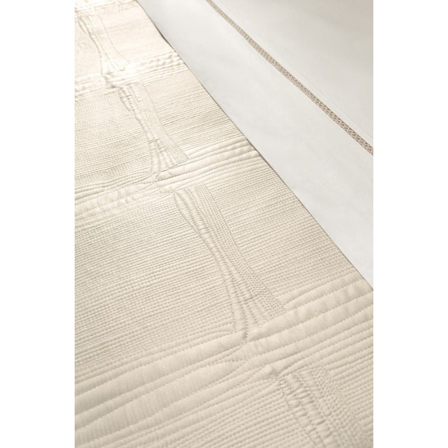 Κουβερλί Essenza Cream 240X250 Guy Laroche Κουβερλί Essenza Cream 240X250 Guy Laroche