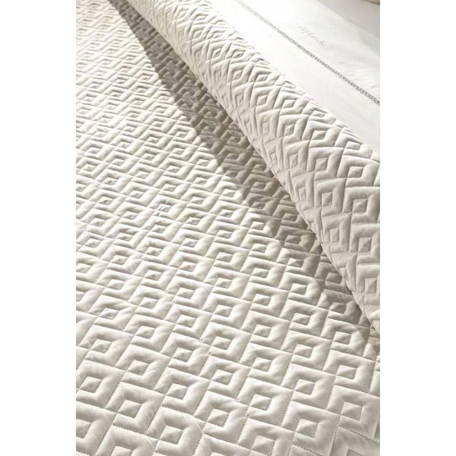 Κουβερλί Υπέρδιπλο Conte Sand 240X250 Σετ 3Τμχ Guy Laroche Κουβερλί Υπέρδιπλο Conte Sand 240X250 Σετ 3Τμχ Guy Laroche