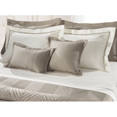 Κουβερλί Venere Taupe 240X250 Σετ 3Τμχ Guy Laroche Κουβερλί Venere Taupe 240X250 Σετ 3Τμχ Guy Laroche