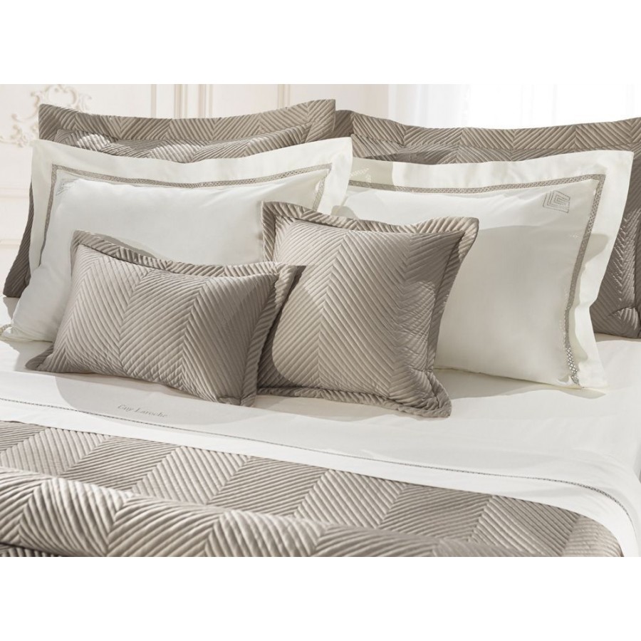 Κουβερλί Venere Taupe 240X250 Σετ 3Τμχ Guy Laroche Κουβερλί Venere Taupe 240X250 Σετ 3Τμχ Guy Laroche