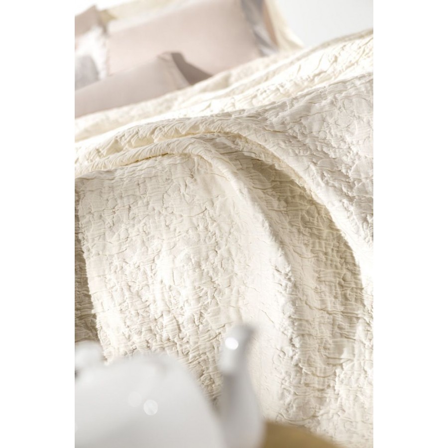 Κουβέρτα Καλοκαιρινή Times Cream 240X260 Υπέρδιπλη Guy Laroche