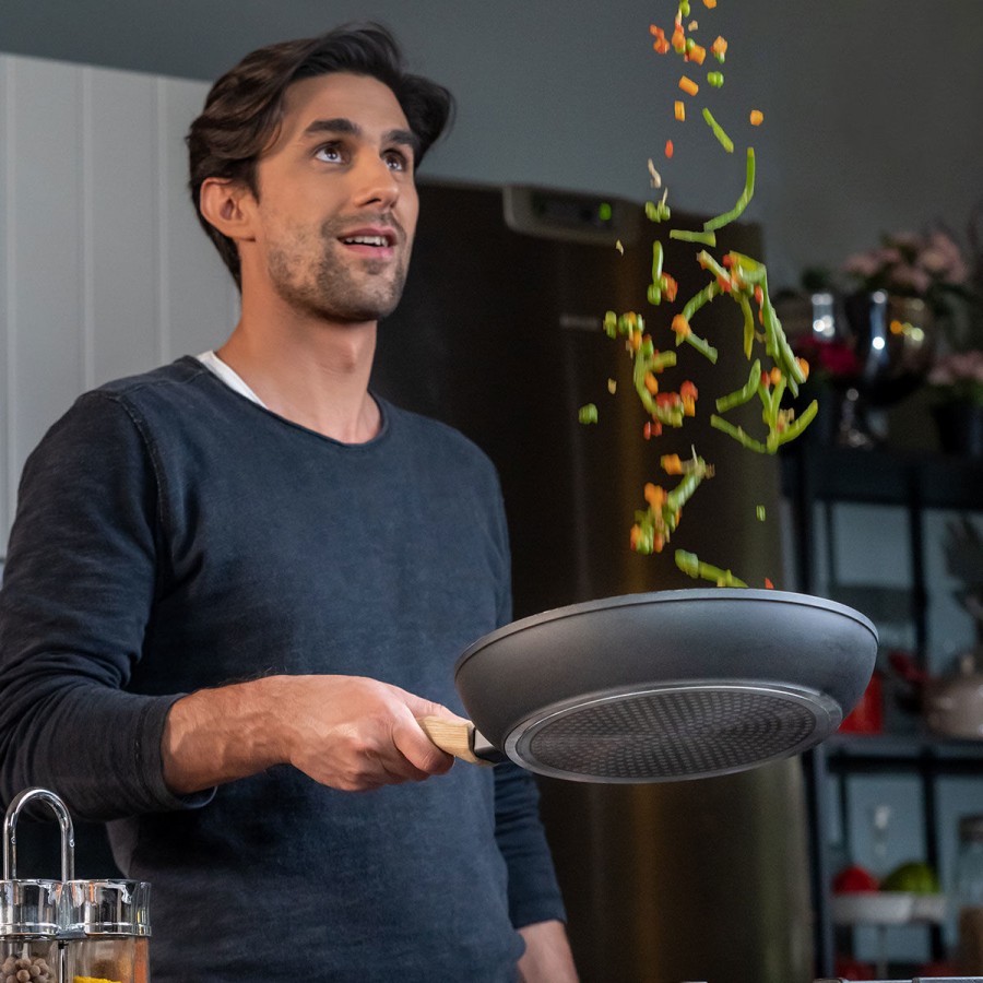 ESTIA ΤΗΓΑΝΙ EARTH ΑΝΤΙΚΟΛΛΗΤΙΚΟ ΠΡΕΣΣΑΡΙΣΤΟΥ ΑΛΟΥΜΙΝΙΟΥ 24cm ESTIA ΤΗΓΑΝΙ EARTH ΑΝΤΙΚΟΛΛΗΤΙΚΟ ΠΡΕΣΣΑΡΙΣΤΟΥ ΑΛΟΥΜΙΝΙΟΥ 24cm