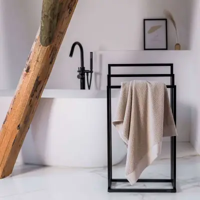 Tube black κρεμάστρα επιδαπέδια Sealskin Tube black κρεμάστρα επιδαπέδια Sealskin